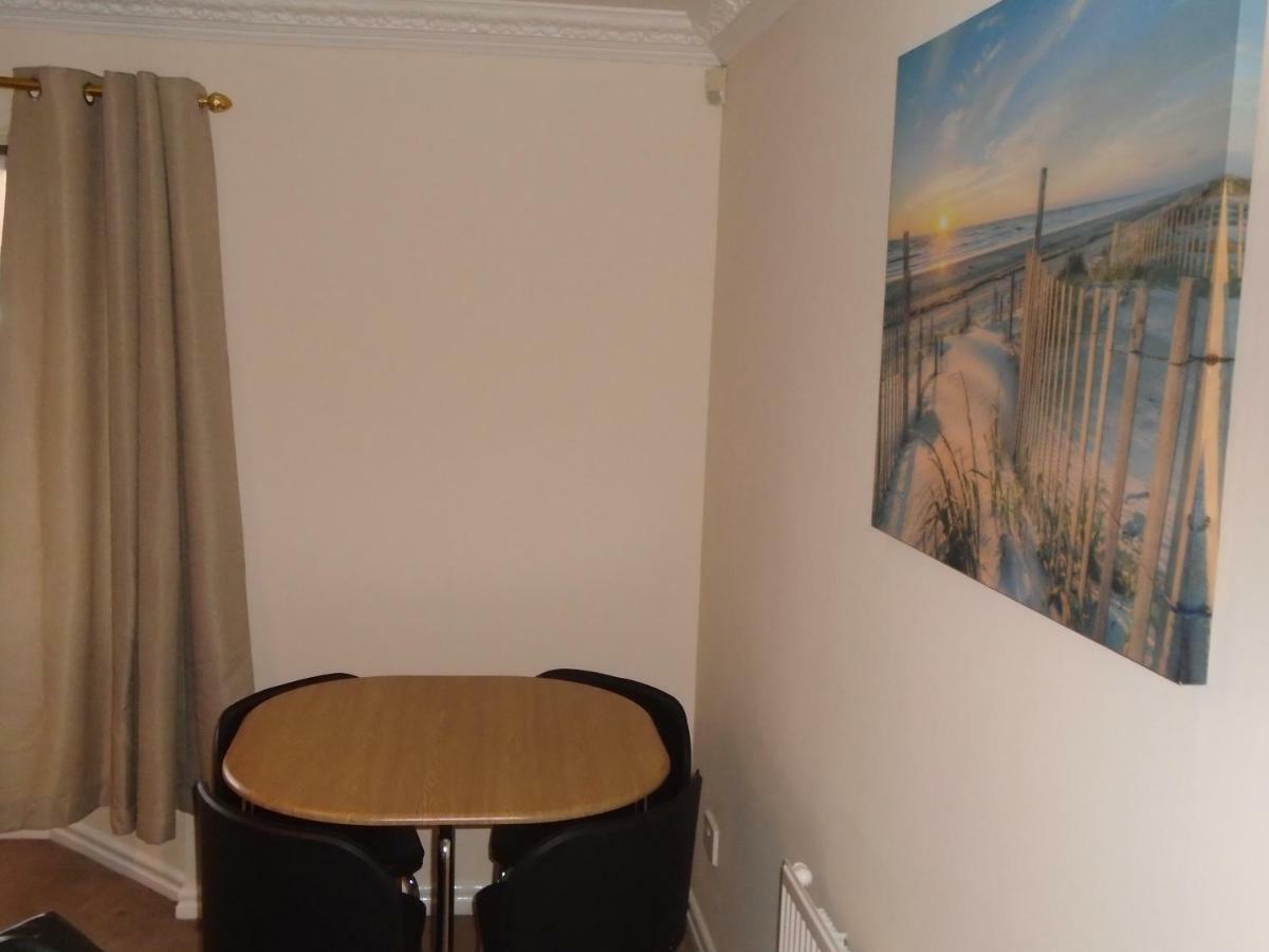 Clydebank Apartment Glasgow Extérieur photo